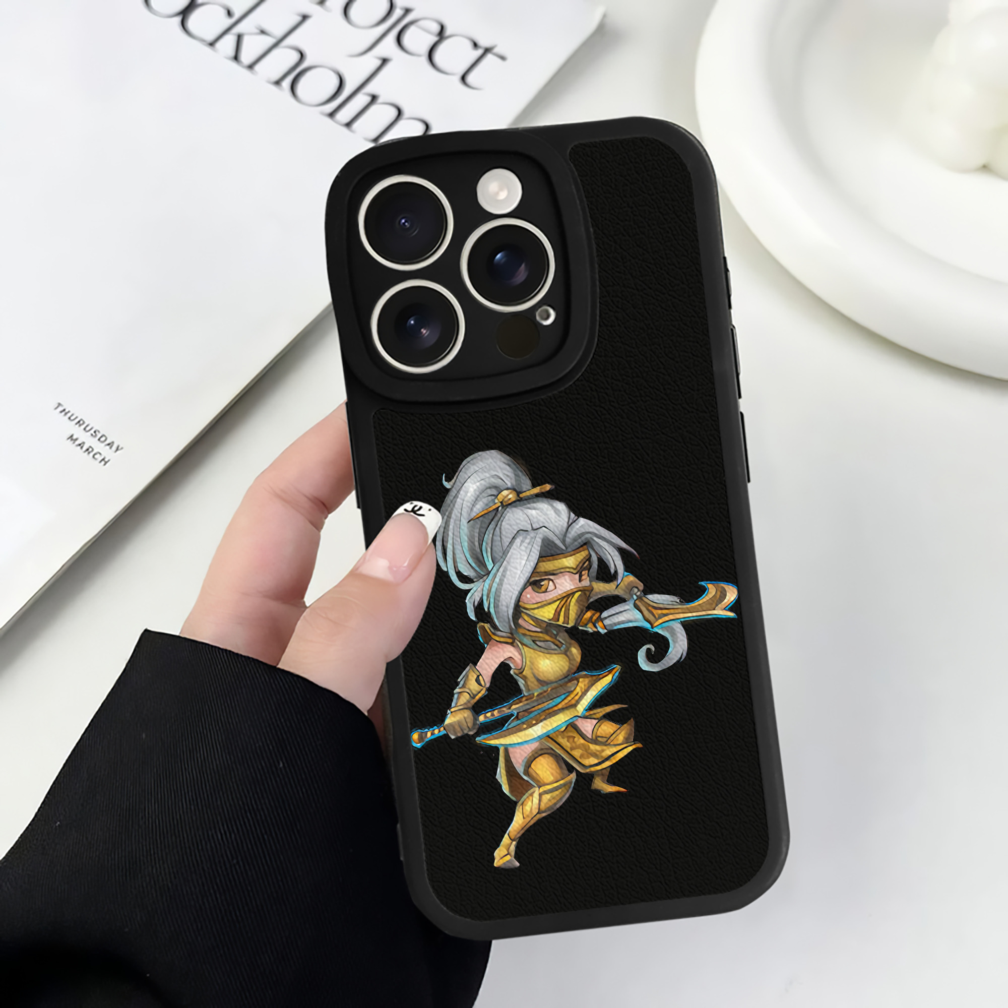 リーグ・オブ・レジェンド League of Legends LOL 【iPhone 16シリーズ対応】シリコンスマホケース（レザー調） 材質：シリコン